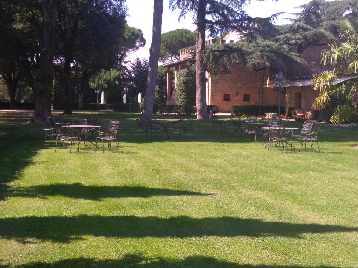 Hotel Assisi Parco Dei Cavalieri Petrignano Dış mekan fotoğraf
